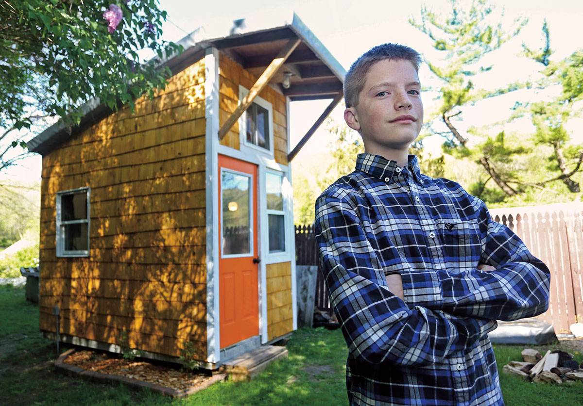 13-Yr-Old Boy Builds A Tiny House With Just $1,500, Look Inside_6