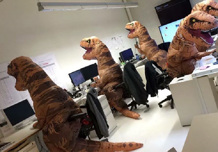 25 Office Photos That Are Too Hilarious To Miss_4
