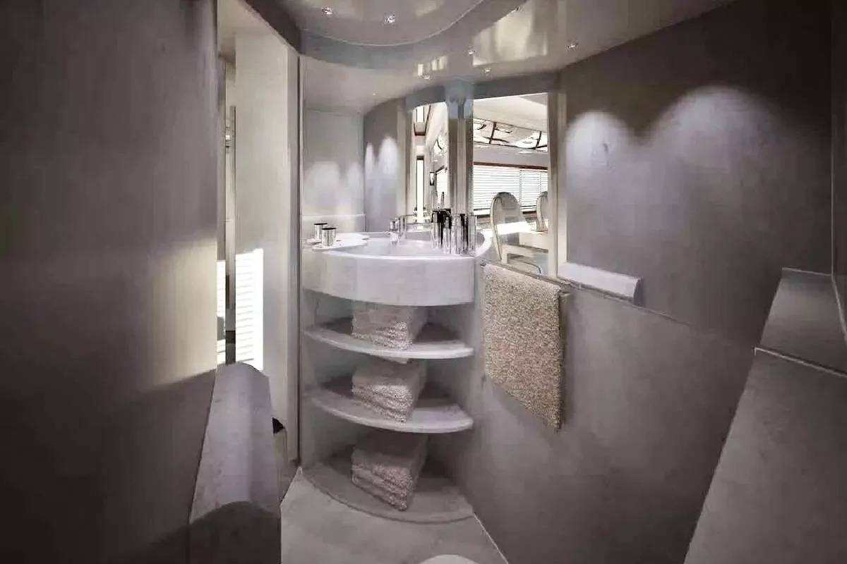 first-class-travel-the-2-8-million-luxury-motorhome-de-8