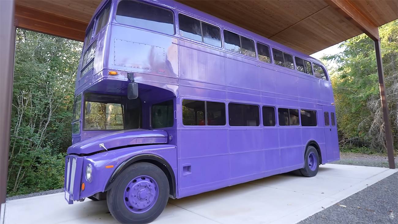 her-hut-is-a-replica-from-harry-potter-the-inside-is-spectacular-16