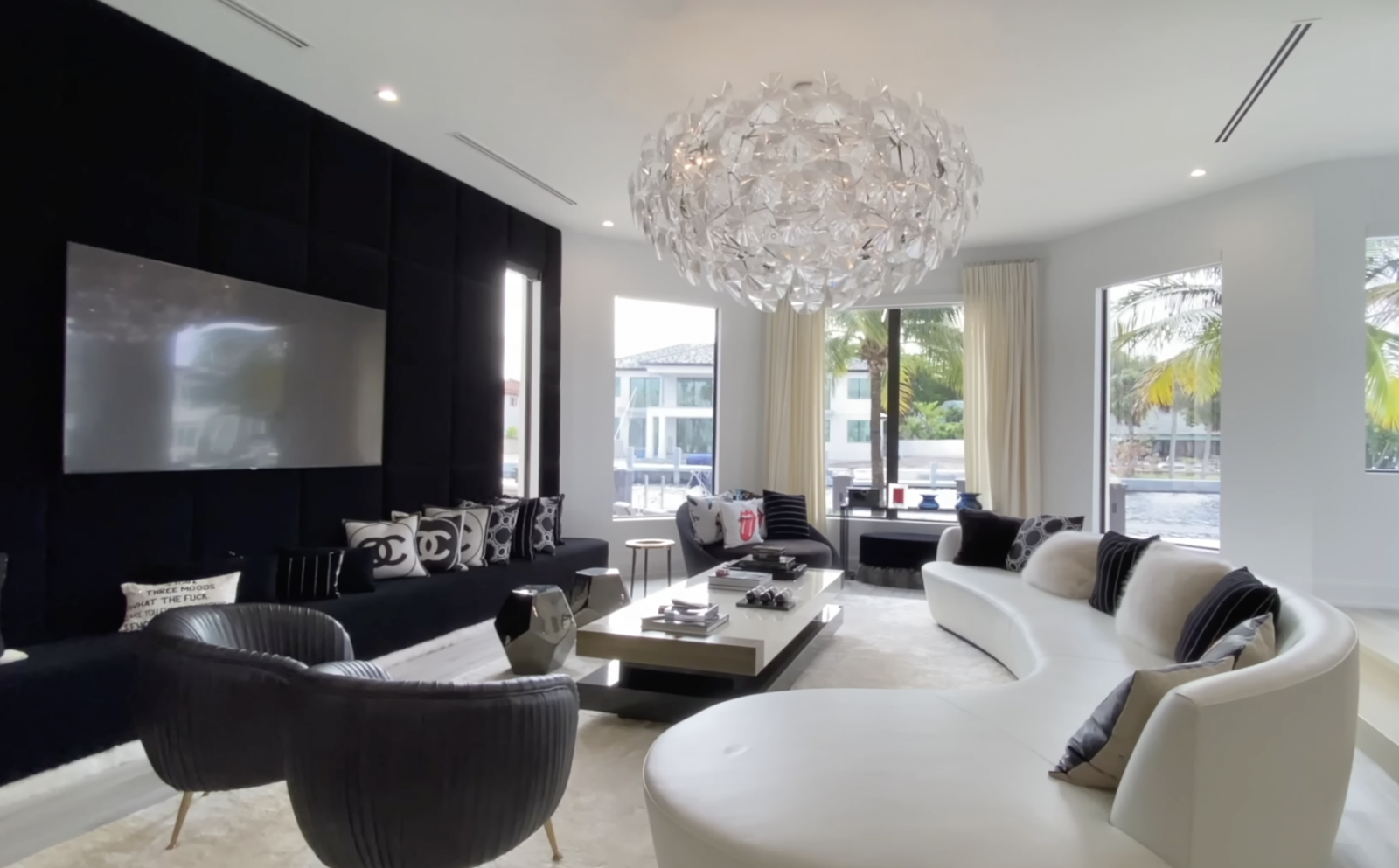 inside-messi-s-florida-estate-10-8m-10-000-sq-ft-luxury-home-tour-3