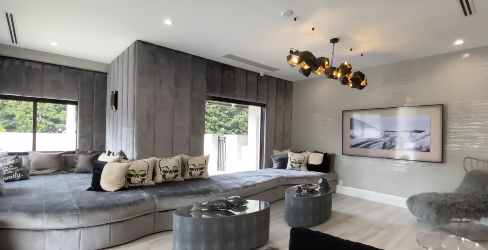 inside-messi-s-florida-estate-10-8m-10-000-sq-ft-luxury-home-tour-7