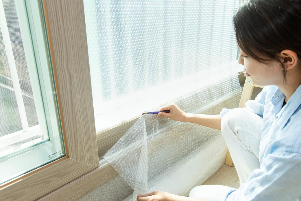 10 Cost-Effective Ways To Keep Your House Warm This Winter_9