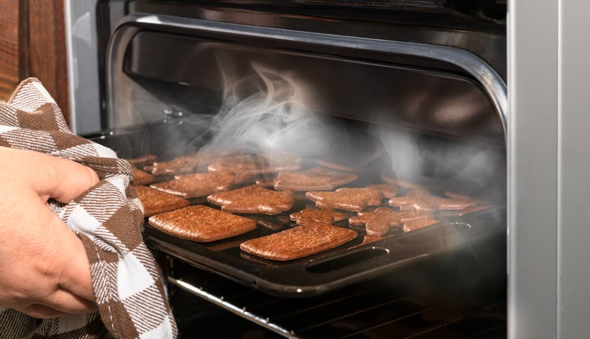 10 Money-Saving Ways To Keep Your House Warm During Winter_10