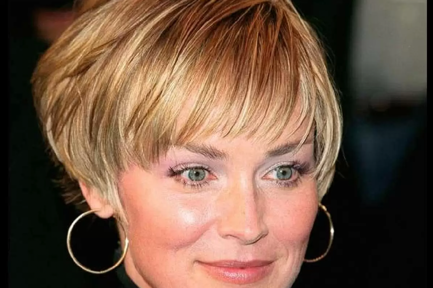 12 Outdated Styles That Make You Look Older. Fix Today!_1