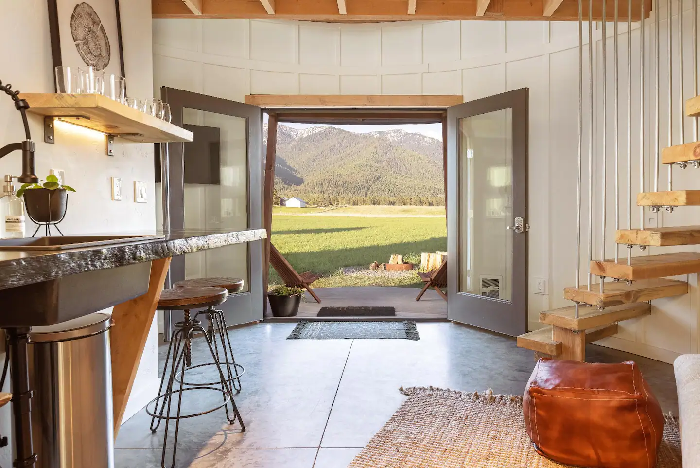 180-Square-Foot Grain Silo Turned Into Tiny Home, See Inside_4