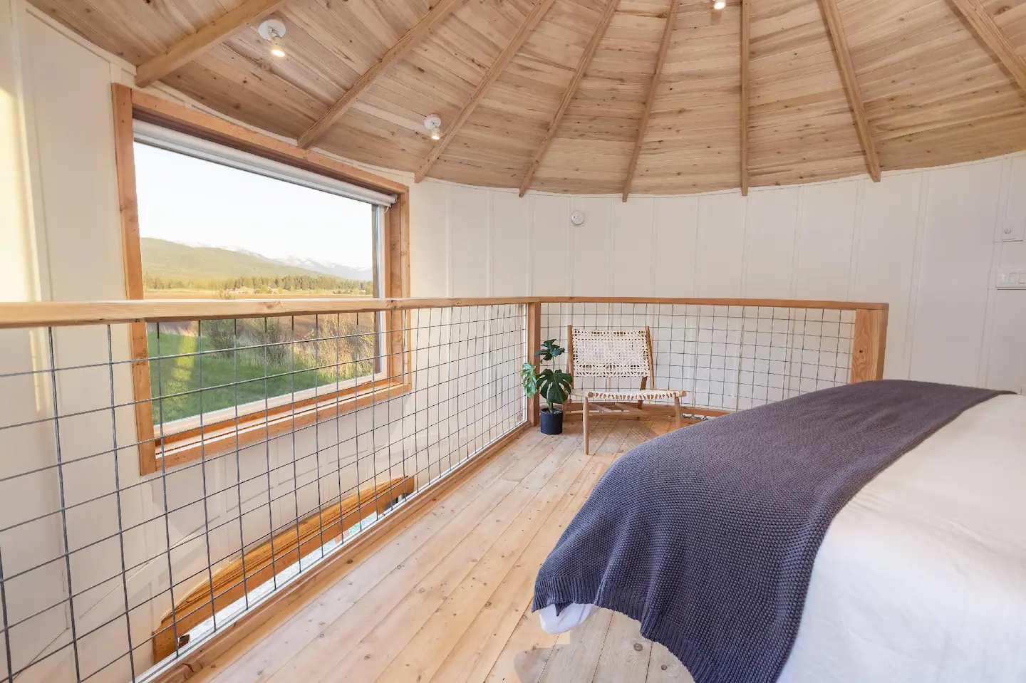 180-Square-Foot Grain Silo Turned Into Tiny Home, See Inside_6