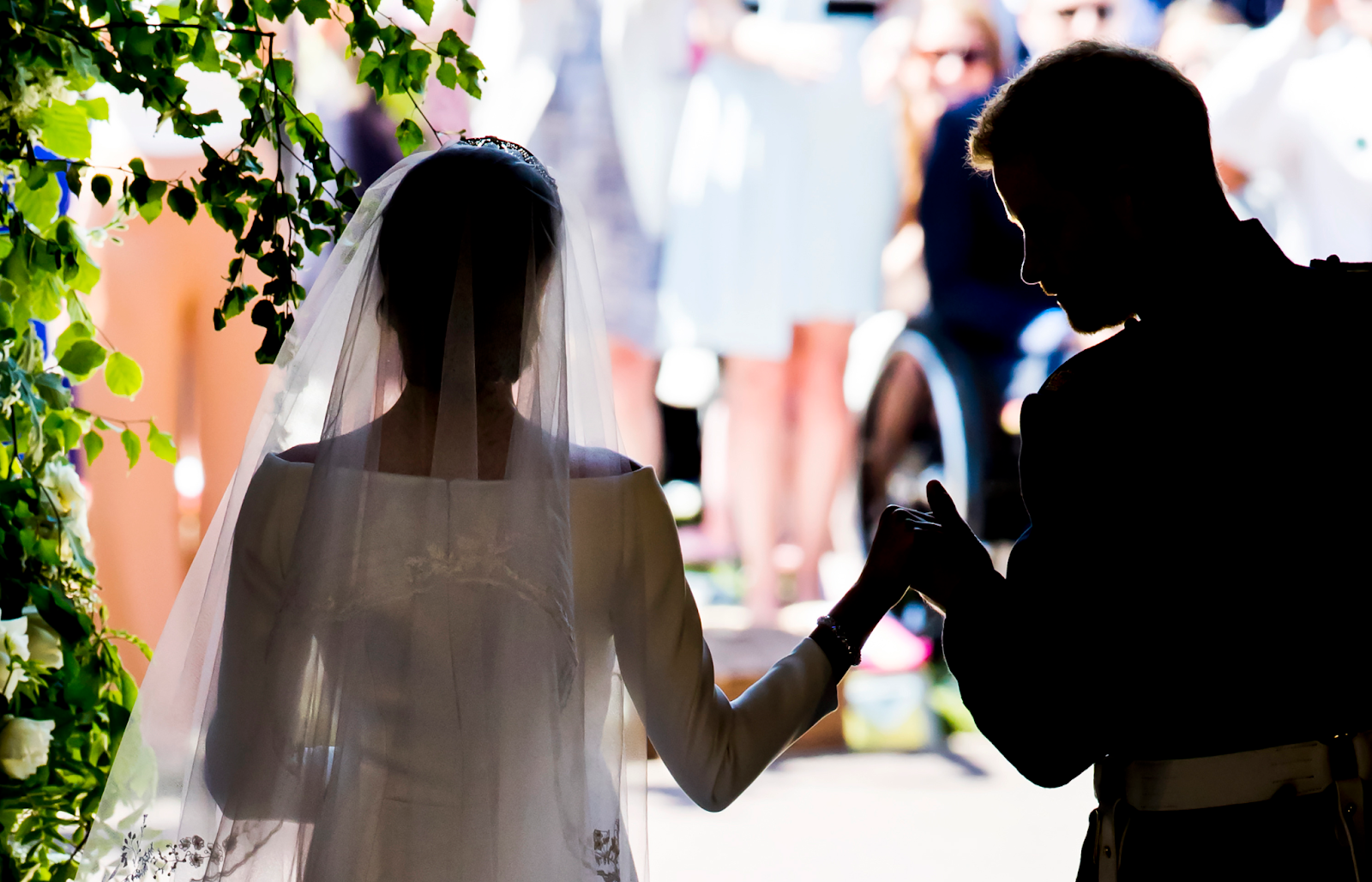 20 Rare Photos Of Meghan And Harry's Wedding_13