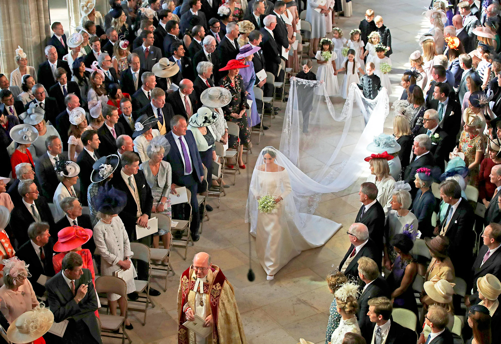 20 Rare Photos Of Meghan And Harry's Wedding_6