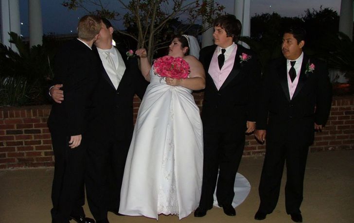 22 Wedding Photos That Went Horribly Wrong_23