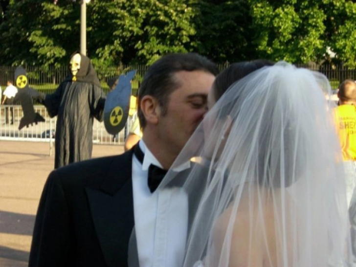 22 Wedding Photos That Went Horribly Wrong_31