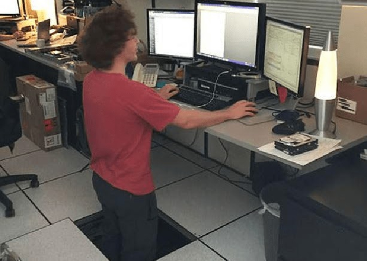 25 Office Photos That Are Too Hilarious To Miss_25
