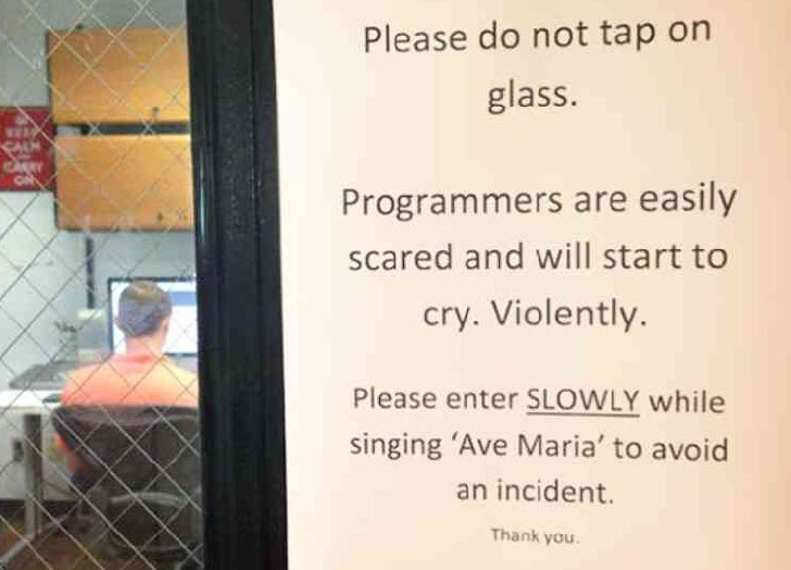 25 Office Photos That Are Too Hilarious To Miss_7