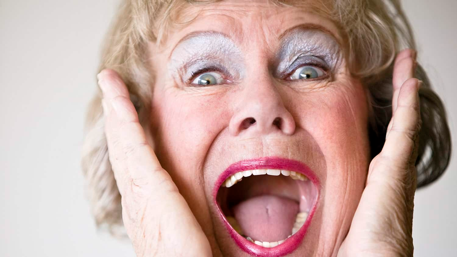 Avoid These 12 Fashion Traps That Make You Older_12