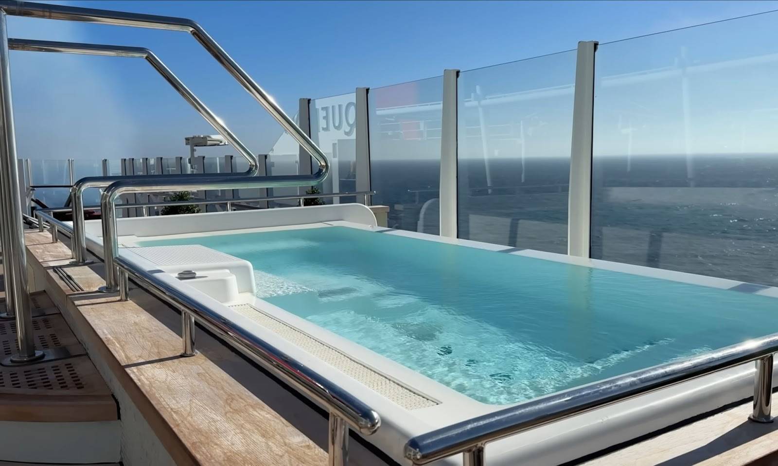 the-26-000-sea-escape-queen-anne-s-grand-tour-revealed-13