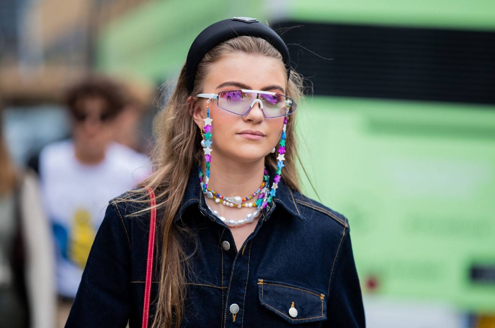 These 10 Fashion Items Will Make You Look 10 Years Older_6