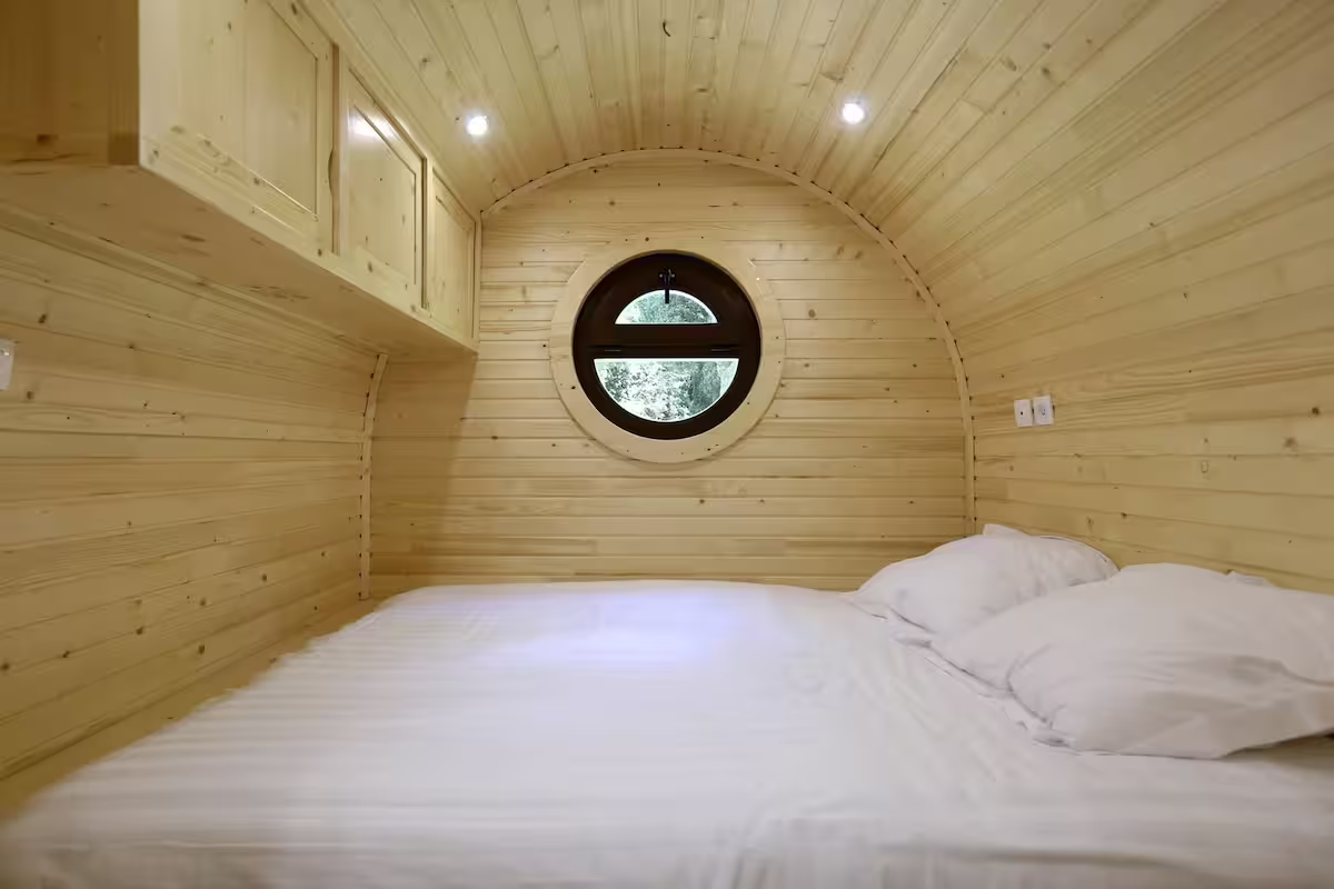 This Barrel House Is Only 15 Sqm, But Wait Till You Step Inside!_4