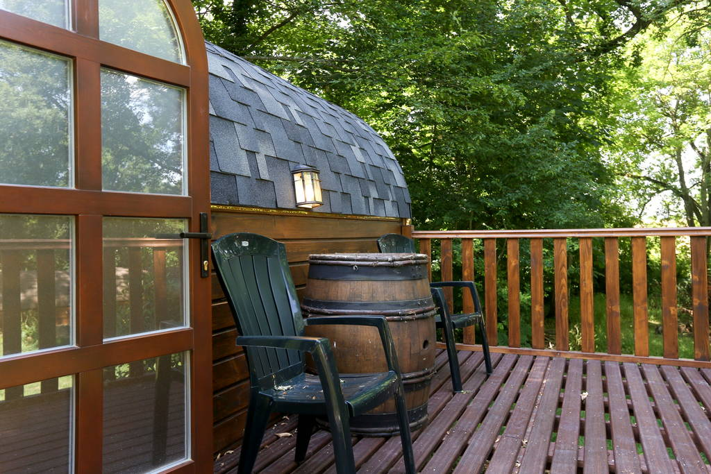 This Barrel House Is Only 15 Sqm, But Wait Till You Step Inside!_7