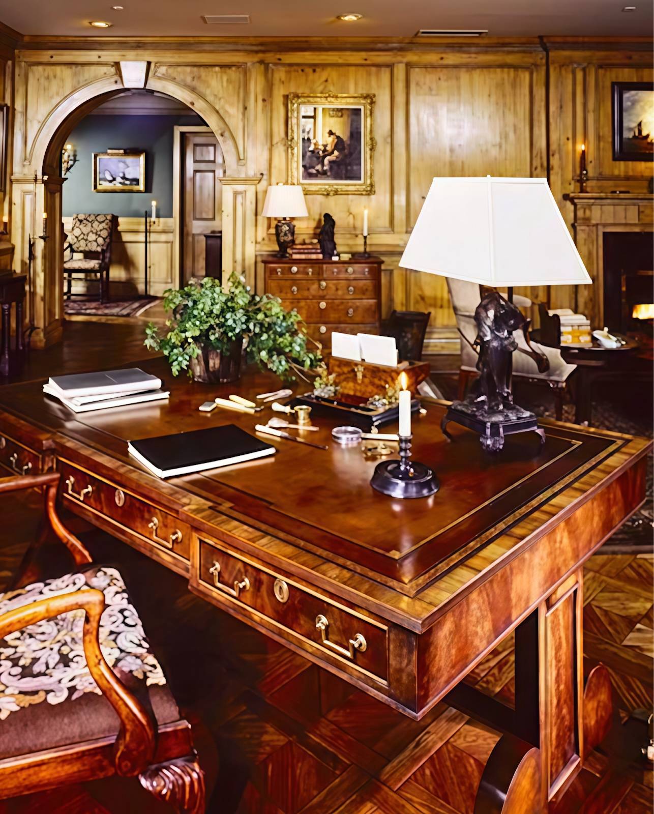 tom-selleck-s-home-is-not-what-you-d-expect-step-inside-5