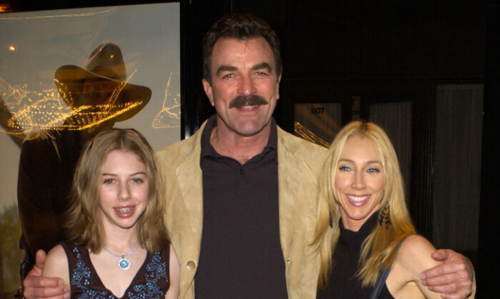 Tom Selleck's Hidden Secrets Has Been Revealed_19