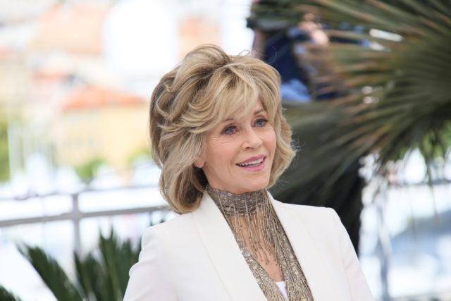 Top 15 Hairstyles For Anti-Aging_14