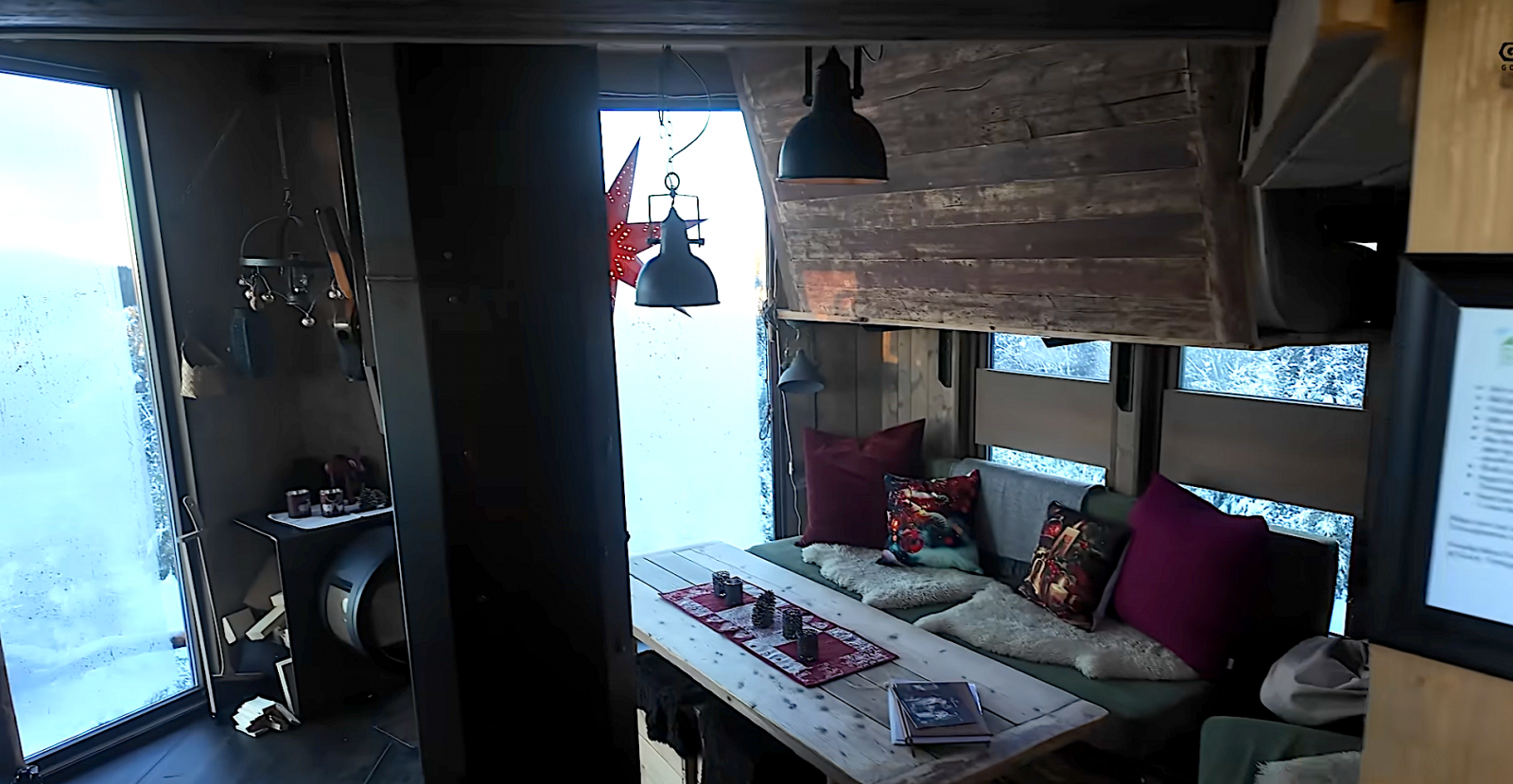 tour-this-300-sq-ft-rotating-treehouse-in-a-snowy-winter-forest-1